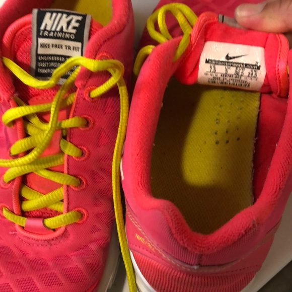 Nike training shoes - Picture 2 of 4